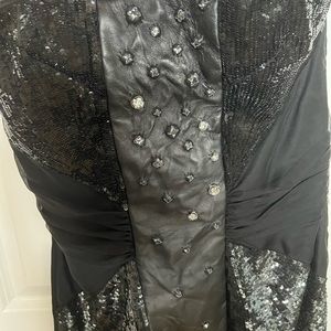 Valentino size US 6 Eu 8 mini black dress